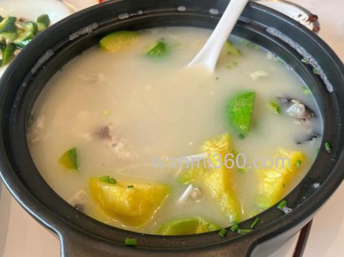 鱼能不能与绿豆南瓜汤同吃