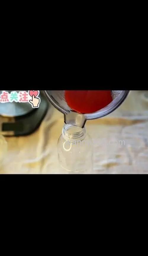 钓鲢鳙鱼饵料里加白醋还是加老陈醋？