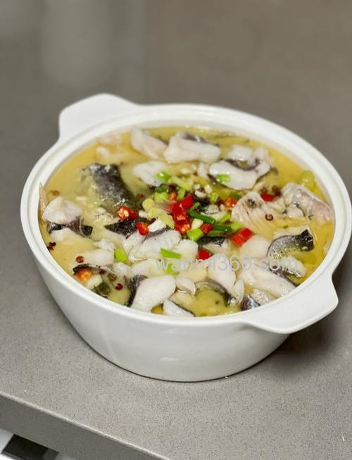 酸菜炖梭鱼的正宗做法?